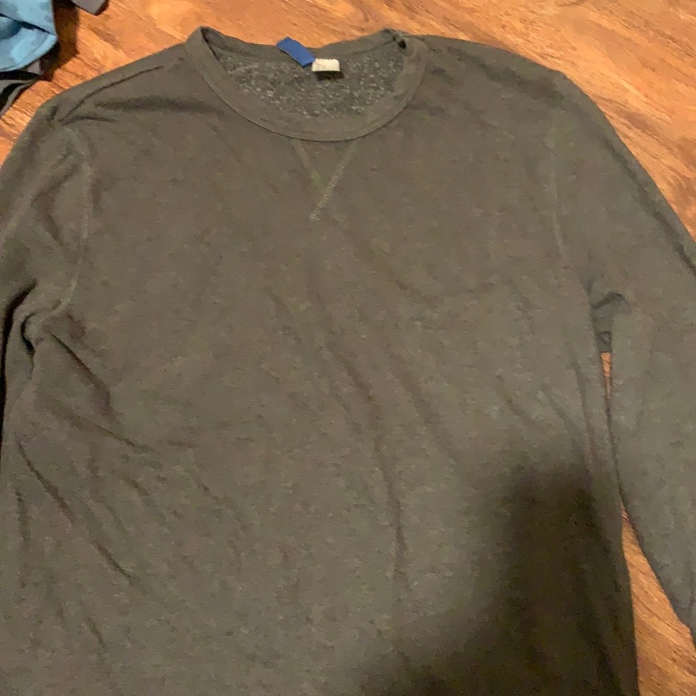 Men’s H&M crew neck size medium